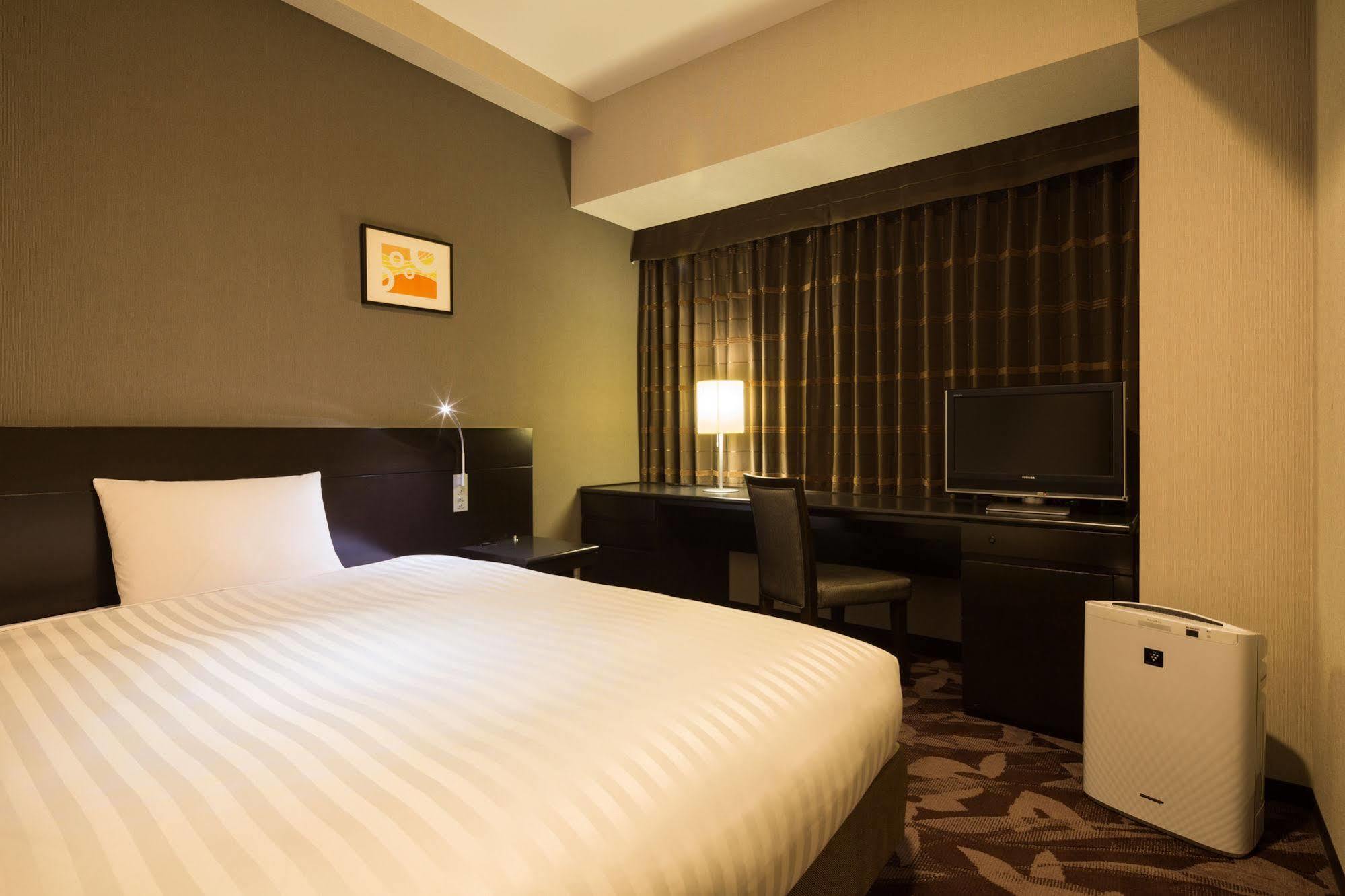 Jr-East Hotel Mets Тачикава Екстериор снимка